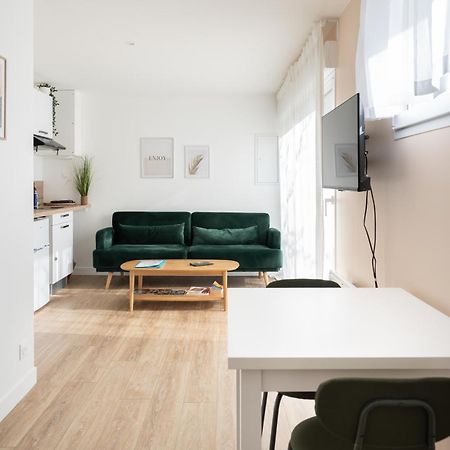 Le Noyer - Appartement Moderne & Accessible مونتايغو المظهر الخارجي الصورة